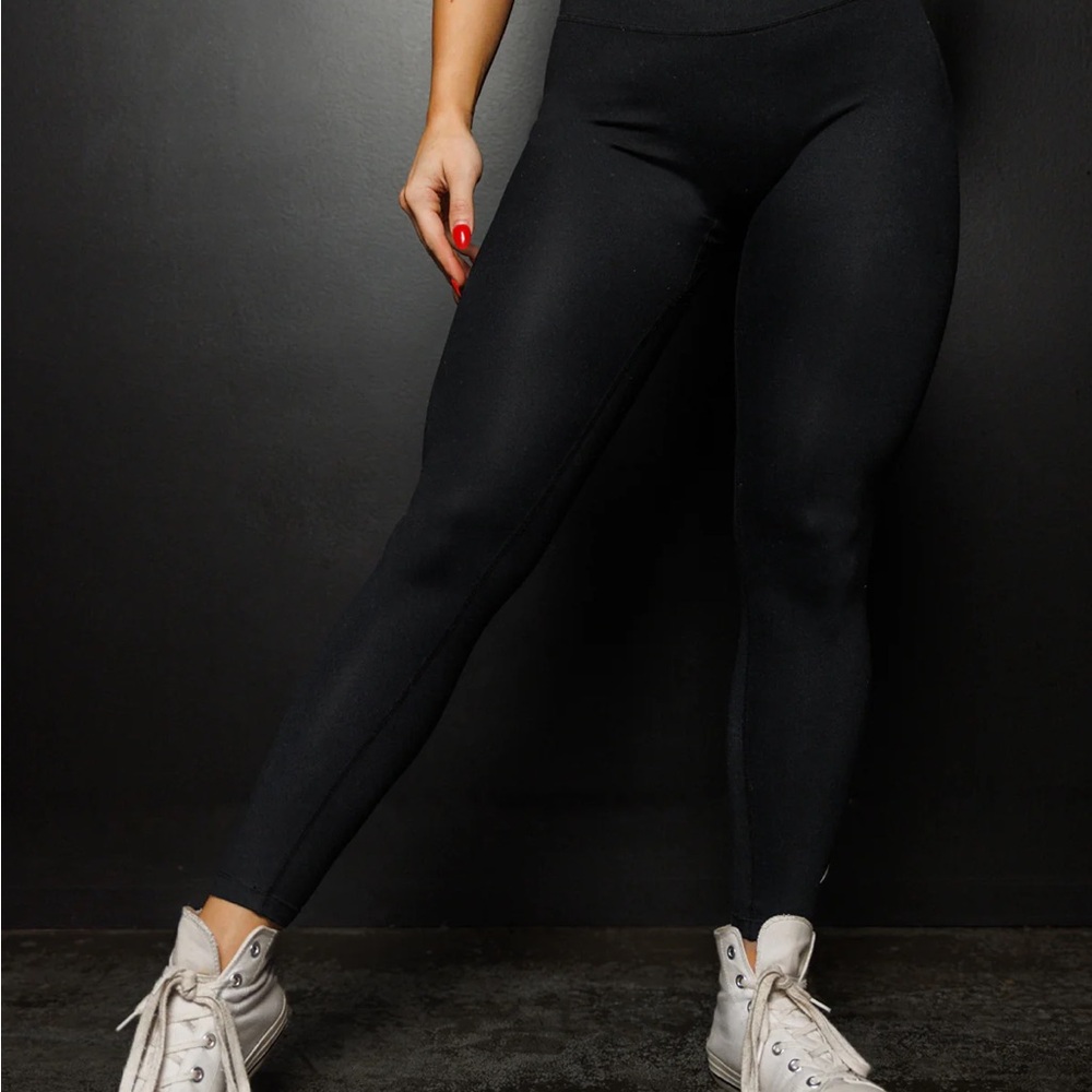 🎁 Flag Nor Fail Black High-Waisted Leggings